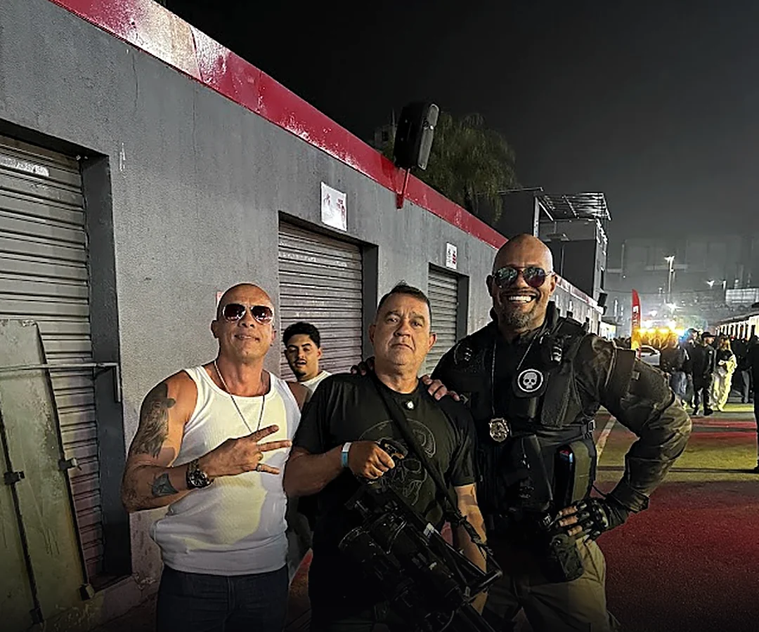Sargento Castro, embaixador oficial da FDP, ao centro, em um evento
